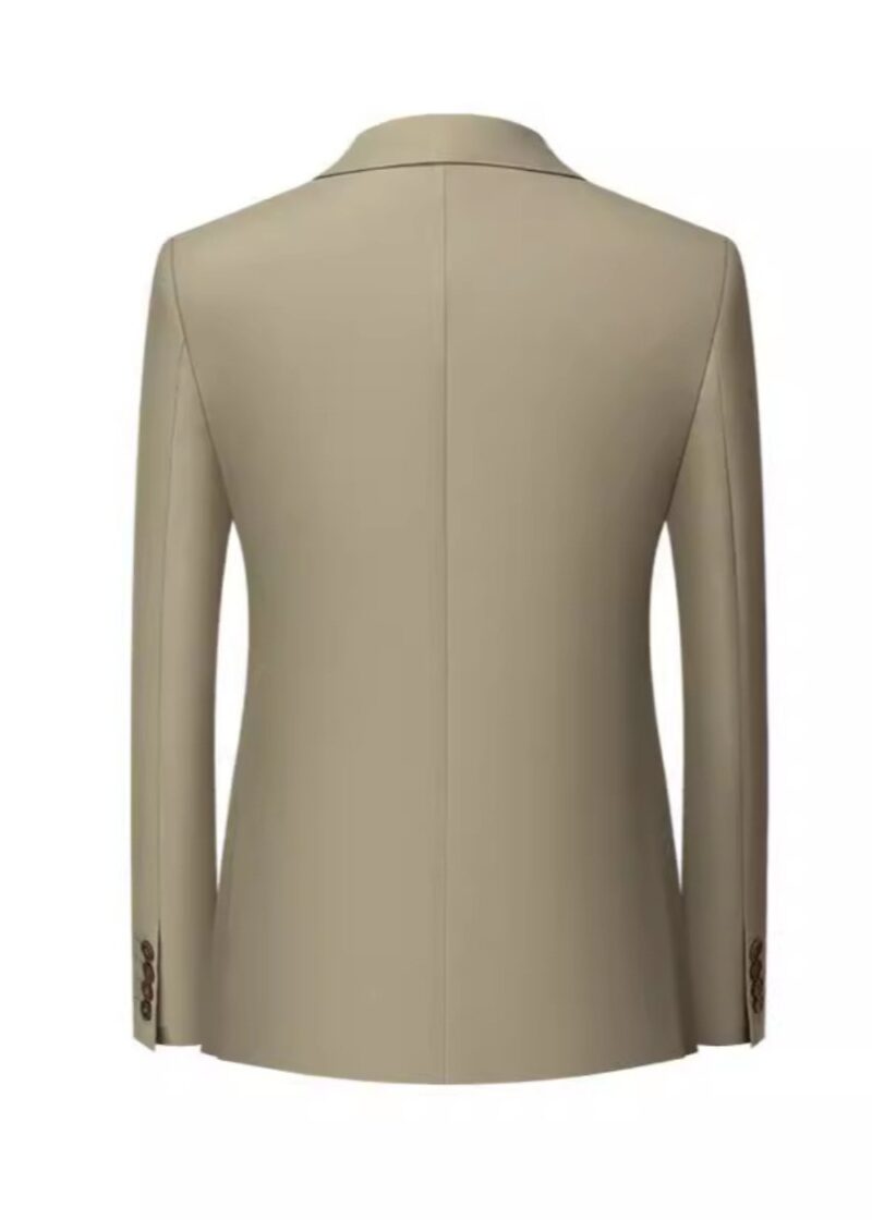 Men's 2-Piece Double Breasted 3-Button Peak Lapel Business Suit